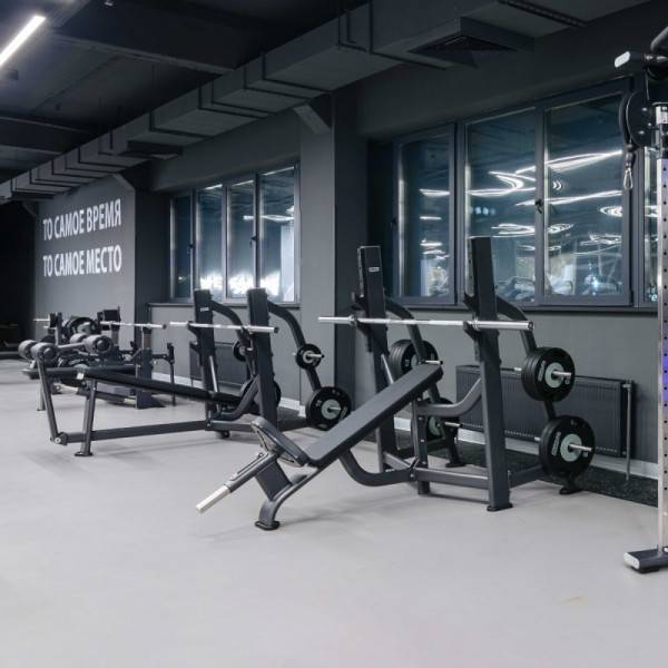 Скамья-стойка для жима под углом вниз DHZ E7041