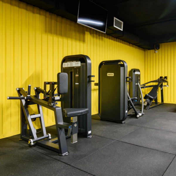 Гребная тяга с упором на грудь. DHZ U3034D (Стек 94 кг)